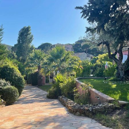 Fantastic Pool Villa 900M To The Beach; With Extravagant Big Garden سانت ماكسيم المظهر الخارجي الصورة