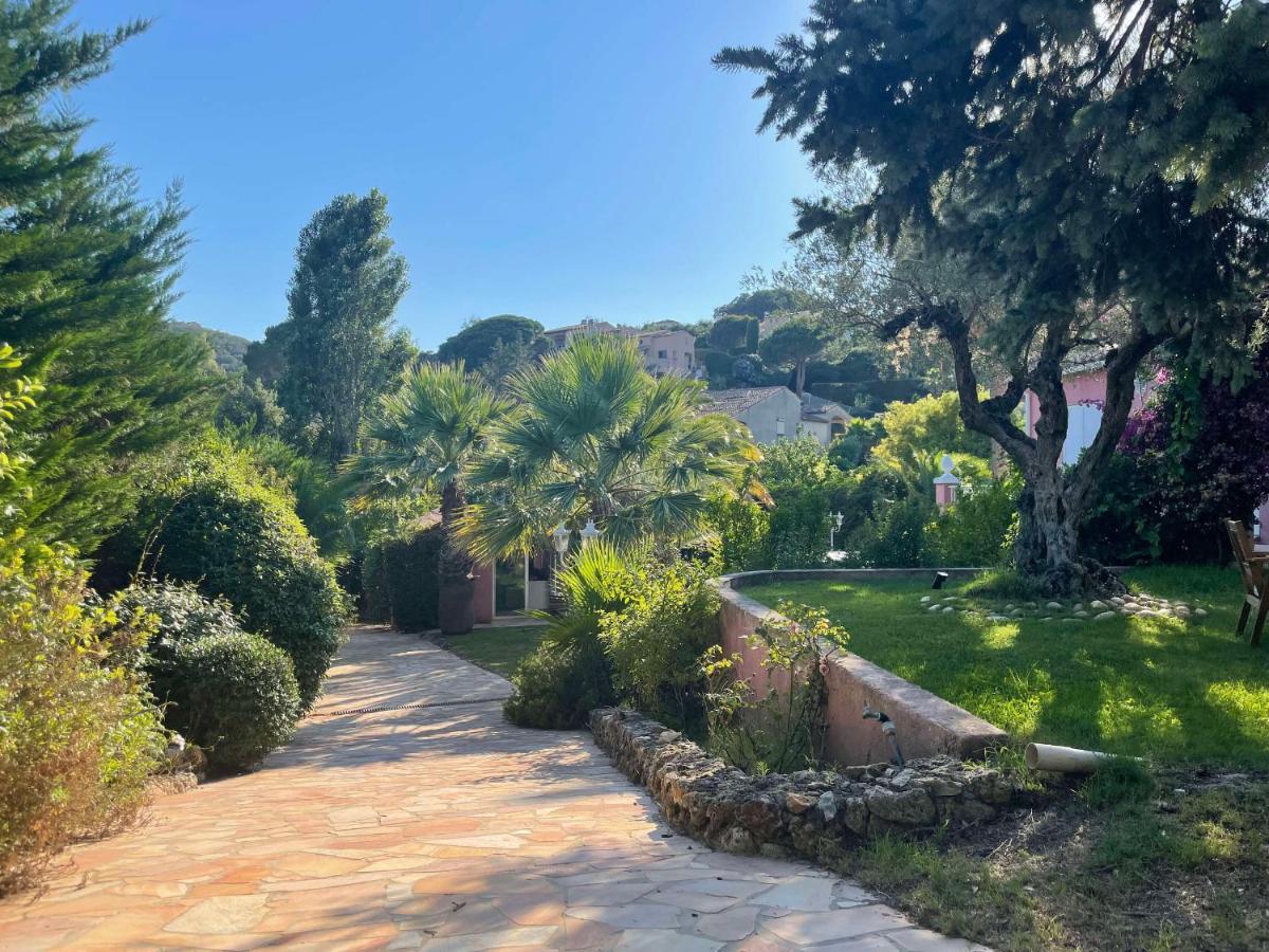 Fantastic Pool Villa 900M To The Beach; With Extravagant Big Garden سانت ماكسيم المظهر الخارجي الصورة